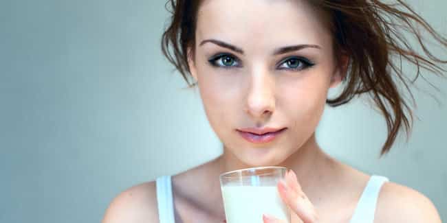 woman drink milk